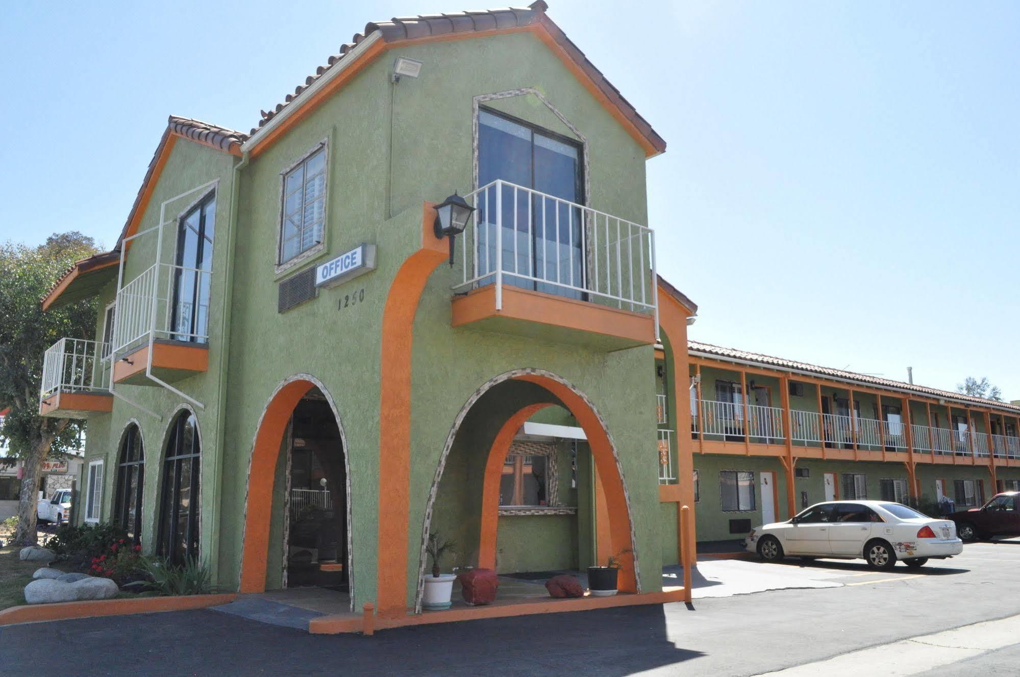 Big A Motel Orange Buitenkant foto